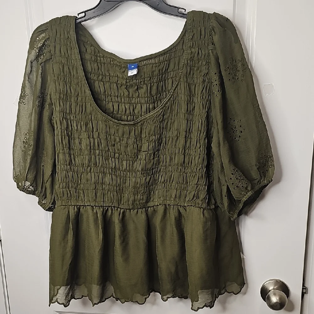 Old‎ Navy Women's Olive Green Peasant Top Size XL